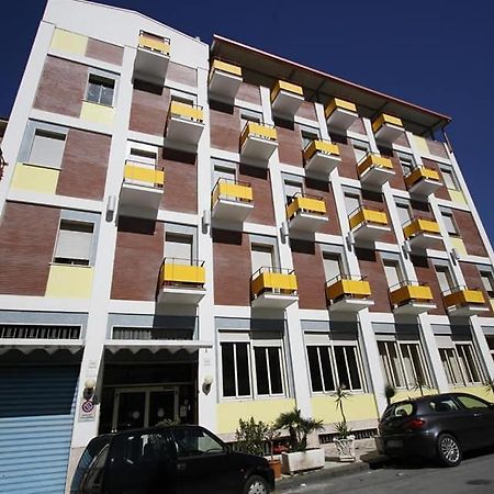 George Hotel Барселона-Поцо ди Гото Екстериор снимка