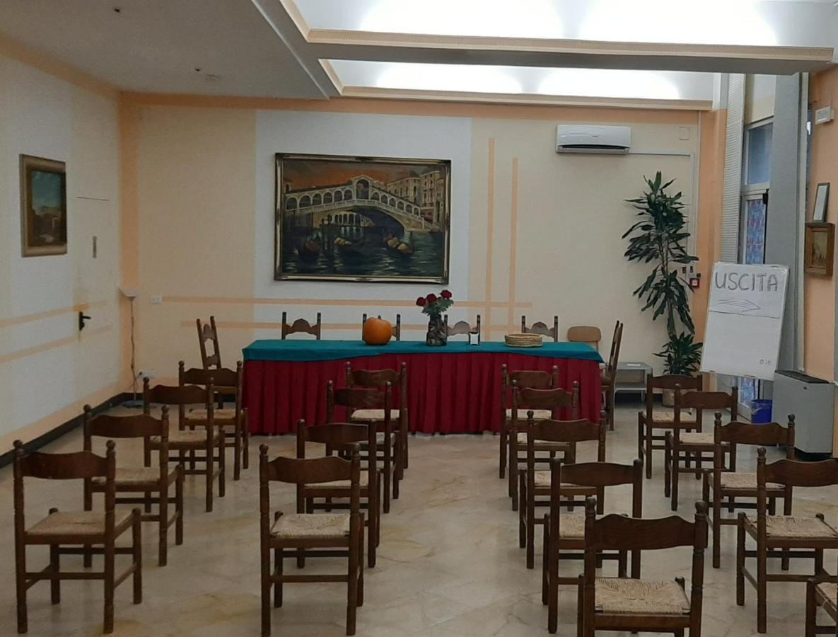 George Hotel Барселона-Поцо ди Гото Екстериор снимка