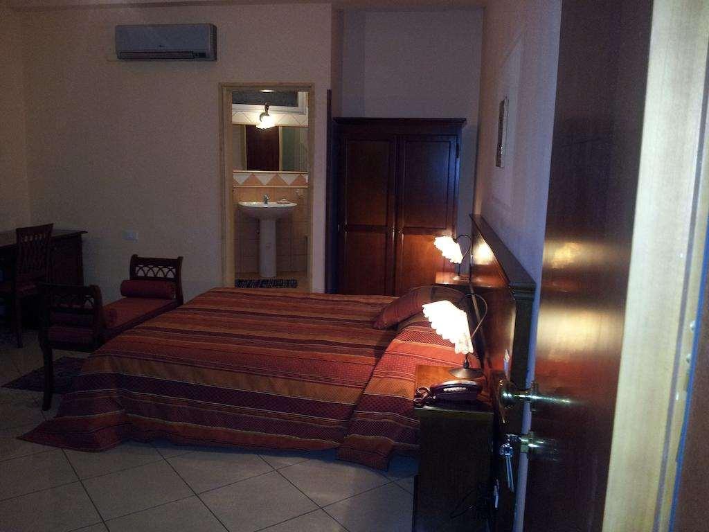 George Hotel Барселона-Поцо ди Гото Стая снимка