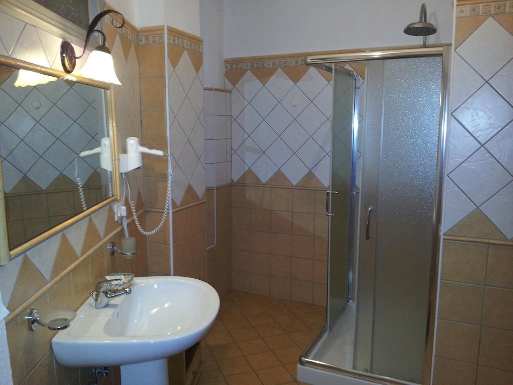George Hotel Барселона-Поцо ди Гото Стая снимка