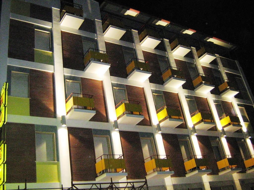 George Hotel Барселона-Поцо ди Гото Екстериор снимка
